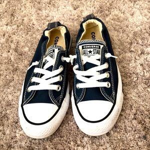 Like new Converse pull on sneakers